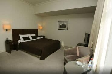 Hotel bir gun 20 azn