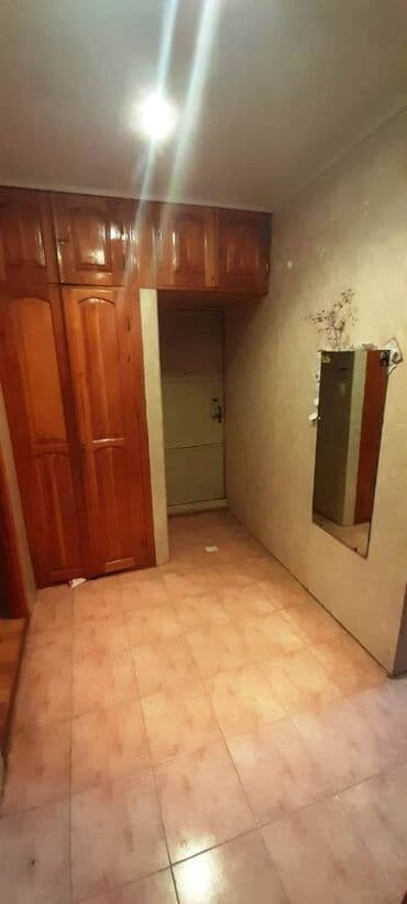 ucbucaq evlər: Bakı, 3 otaqlı, Köhnə tikili, 85 kv. m — 10