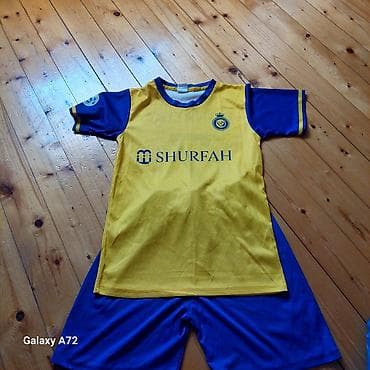 formasi: Məhsul: Uşaq futbol forması dəsti (2 ədəd) 1) Sarı-mavi dəst: - — 1