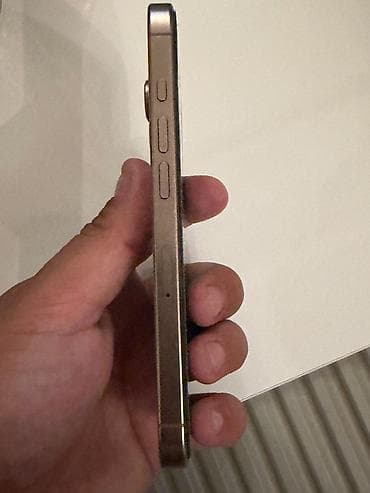 iphone 15 pro barter: IPhone 16 Pro, 128 GB, Natural Titanium, Face ID — 4