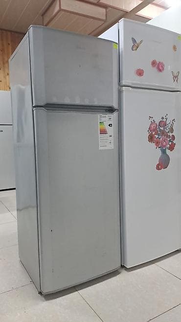 metbex soyuduculari: Soyuducu – iki qapılı, yuxarıda dondurucu bölmə. - Rəng: gümüşü (inox — 1