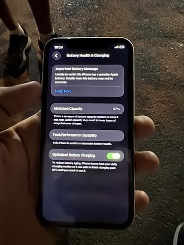 windows 10 pro: IPhone 11, Ağ, Face ID — 3