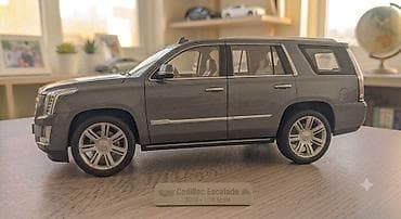Oyuncaqlar: Məhsul: Cadillac Escalade 2018 – 1:18 ölçülü kolleksiya modeli — 3