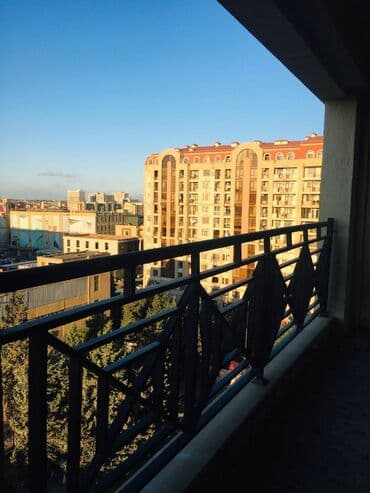 gencede 3 otaqli evlerin qiymeti: 3 otaqlı, Yeni tikili, 135 kv. m — 18