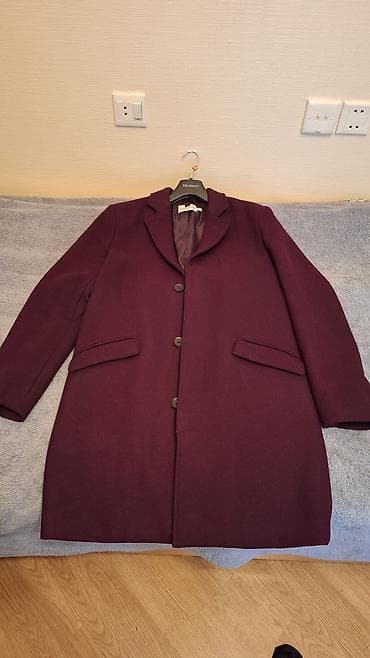Paltolar: Brend: Topman Model: Klassik palto Rəng: Tünd bənövşəyi/bordo Kəsim — 2