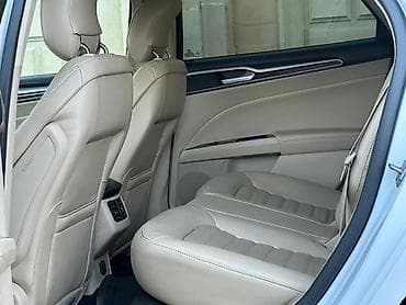 audi a5: Ford Fusion: 2 l | 2014 il 161000 km Sedan — 5