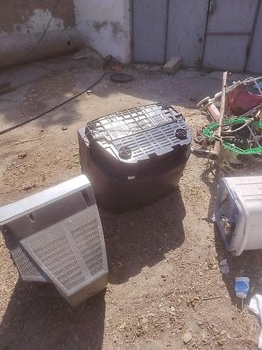 kohnə televizor: Köhnə elektronika və ehtiyat hissələri toplusu - Bir neçə ədəd köhnə — 1