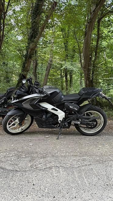 moto bot: Bajaj - RS200, 200 sm3, 2021 il, 53400 km — 3