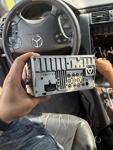 Maqnitofonlar: Maşın üçün 2 DIN multimedia maqnitola Xüsusiyyətlər: - Ön paneldə 7” — 2