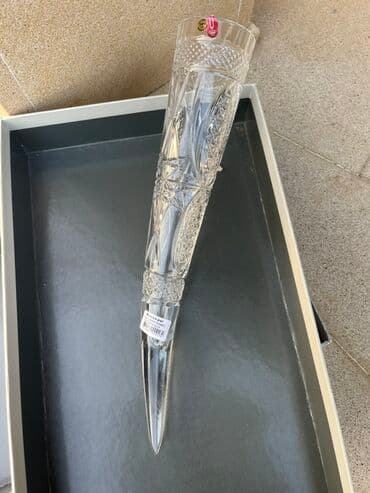 çaxır boçkası: Bir vaza, Xrustal — 3