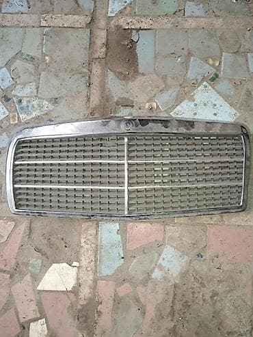 Mercedes-Benz 1992, 1992 il, Ünvandan götürmə — 1