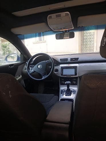 larzon disk: Volkswagen Passat sedan – mavi rəng. Xüsusiyyətlər: - Kuzov: 4 qapılı — 5