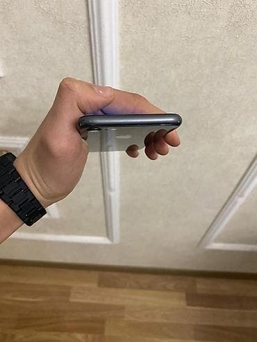 ayfon 8 ucuz: IPhone 8, Qara, Simsiz şarj — 6