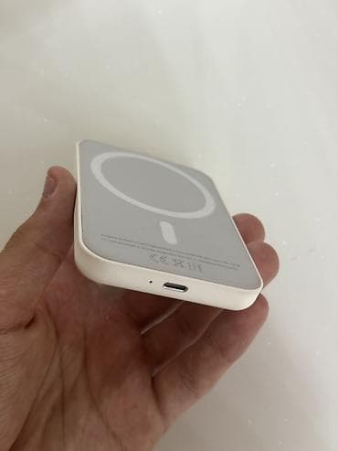 apple watch series 1: Apple powerbank premium klass ideal veziyyetde originalla birebir — 3