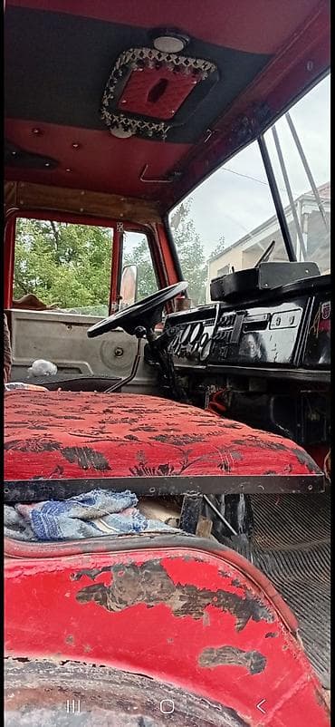 nəqliyat: KAMAZ 3 oxlu qoşqulu özboşaldan yük maşını

mal heyvanlada barter var — 4