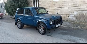 Model: Lada Niva (VAZ 2121/2131 seriyası) Kuzov: 3 qapı, kompakt