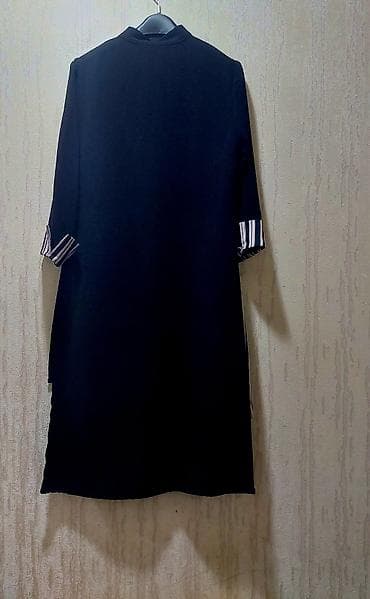 klassik geyim: Qadın tunik - Rəng: qara, alt qat və manjetlərdə ağ-navy-çəhrayı — 4