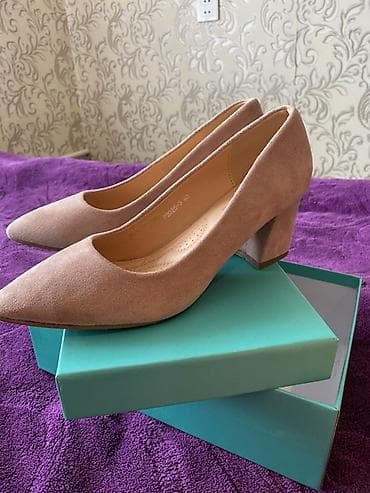 muncuqdan canta: Ölçü: 40, rəng - Bej, Yeni — 2