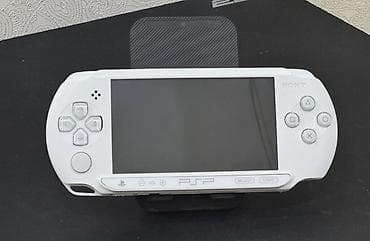 İdeal vəziyyətdə Sony PlayStation Portable Street. Konsol proşıvka — 2