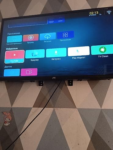 JVC markalı Smart TV təqdim olunur. Televizorun ekranı geniş — 5