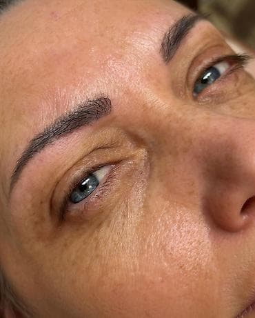 Təbii kirpik qaldırma və boyama xidməti - Effekt: Kirpiklərin