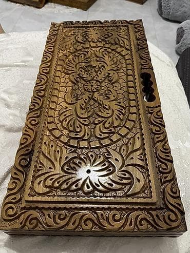 Əl oyma taxta nərd taxtası - Material: bərk təbii ağac - Üst və