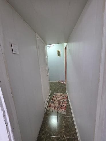 ev almaq bakida: Yasamal rayonu, Elmlər metrosunun yaxını, İlahiyyat Məscidinin yanı — 8