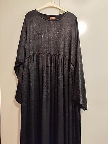Abaya Yenidir qırışlı sətindəndir materialı L ölçüdür.Qara