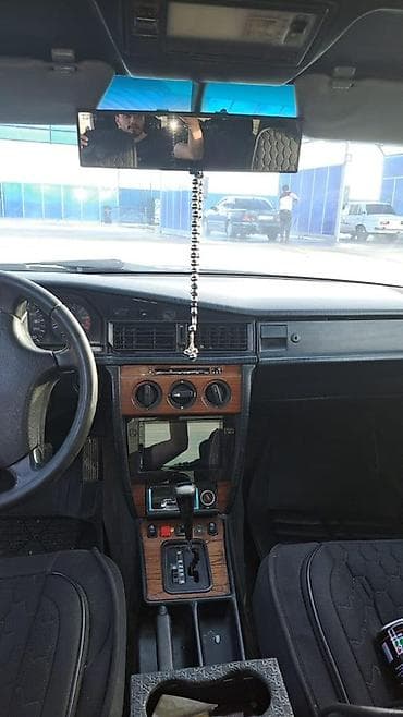 Motonəqliyyat: Mercedes-Benz 190: 2.3 l | 1992 il Sedan — 7