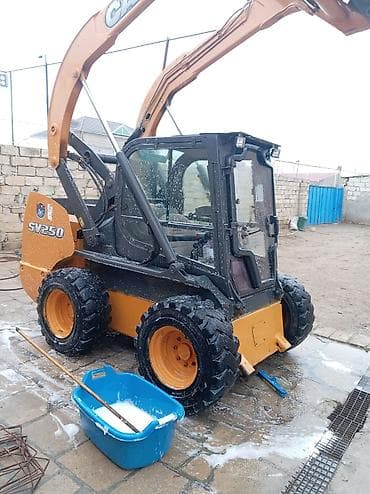 r17 şam: CASE SV250 mini-yükləyici (skid steer) - Model: CASE SV250 - Tip — 1