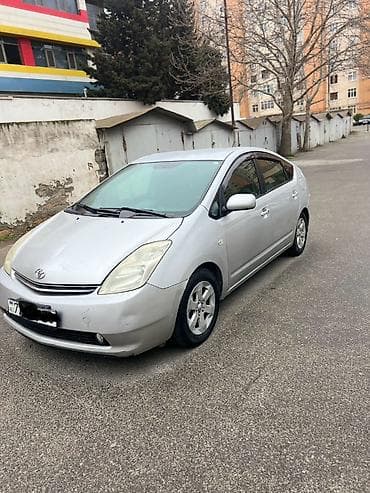 kia masini: Toyota Prius: 1.5 l | 2008 il Hetçbek — 1
