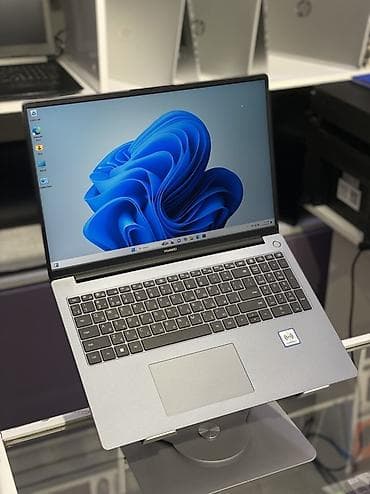 Huawei: Intel Core i5, 16 GB, 16 " — 4