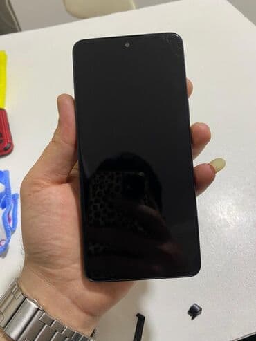 redmi not 10 c: Redmi not 13 smartfon - Arxa kamera: 108 MP əsas kamera (üçlü modul — 4