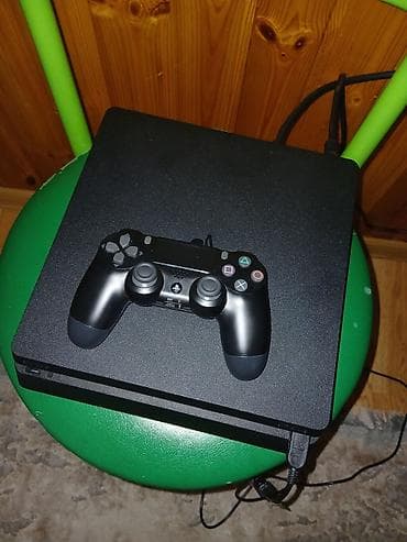 yeni soyuducular: PlayStation 4 Slim (PS4) konsolu + 1 ədəd DualShock 4 gamepad — 1