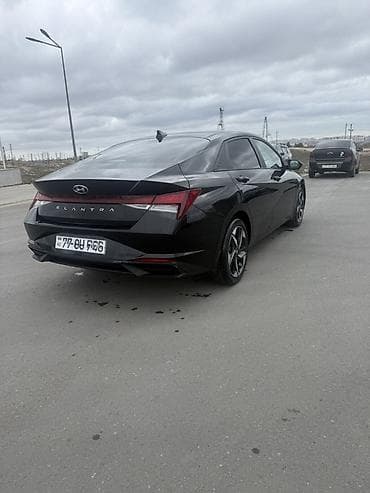 kon: Hyundai Elantra: 2 l | 2022 il Sedan — 6