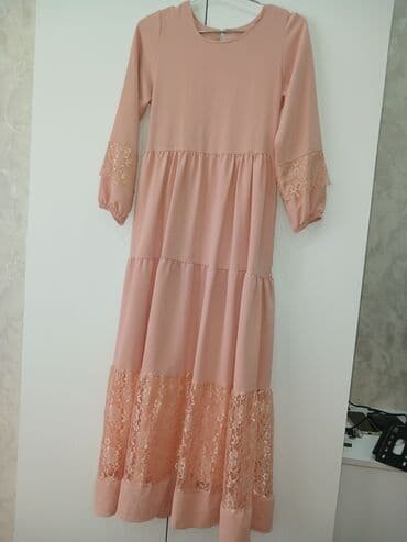 qadın ucun donlar: Məhsul: Qadın geyimi – uzun paltar Metroya çatdirma var. Metroya — 1