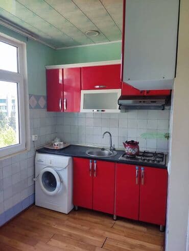 bine qesebesinde ev: Binəqədi rayonu,9 mkr,244 saylı məktəbin yanı,5 mərtəbənin,5-ci — 5