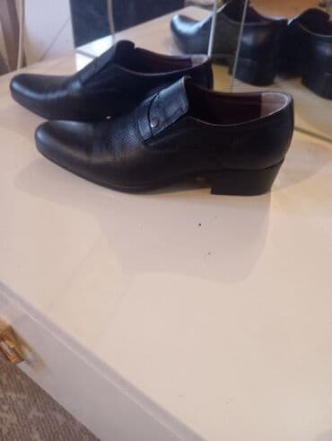 the purest solutions qiyməti: Oglan uşaql ucun ayaqqabl birdəfə geyilib dəti razmer 37 - Rəng: qara — 1
