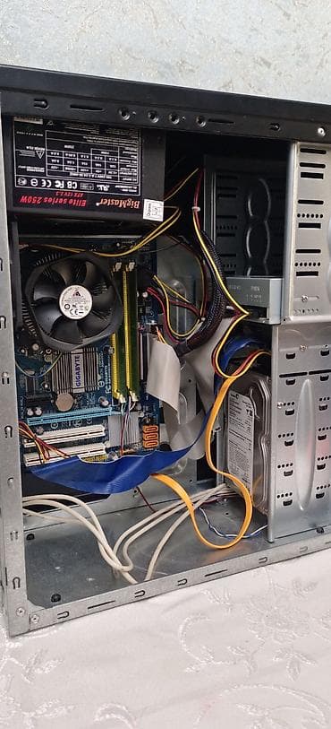 masa usdu kamputer: Tək Keys Özüdü Üsdünde Mişka Da Verilir isder telvizora isder monitora — 6