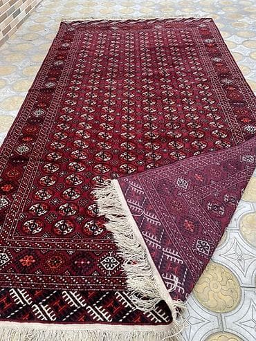 temiz yun: Qədimi xalça təmiz yun və əl işi ölçüsü 4 uzunluğu 2.20 metr eni — 2