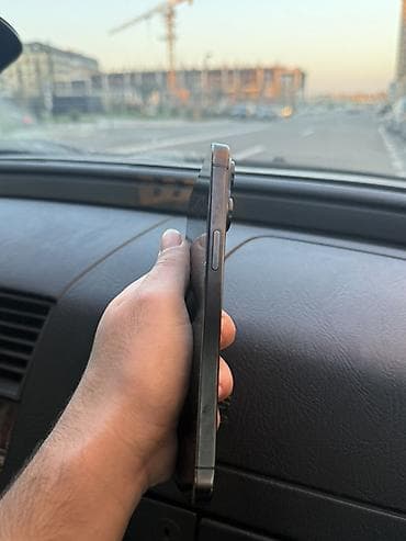 Mobil telefon və aksesuarlar: IPhone 15 Pro Max, 256 GB, Blue Titanium, Qırıq, Barmaq izi, Face ID — 6