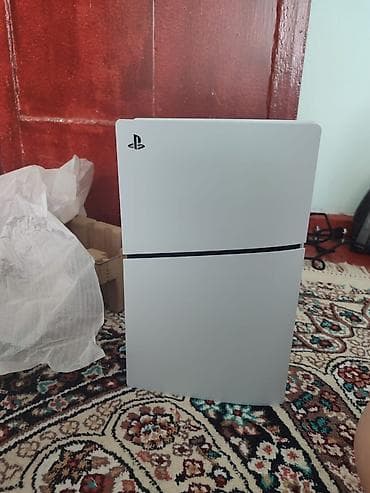 ağ qulaq: PlayStation 5 (PS5) konsol paketi Tərkib: - PlayStation 5 konsolu (ağ — 3