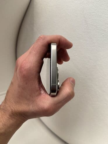 Nokia: IPhone 15 Pro Max, 256 GB, Natural Titanium — 8