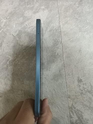 kiredit telefon: Honor 200 Lite — 2