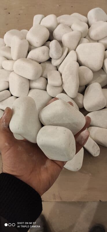 kabancik daslari qiymeti: Ağ daşlar.Dekorativ Ağ daşlar Təbii daşlardır.kiçik orta və böyük — 1