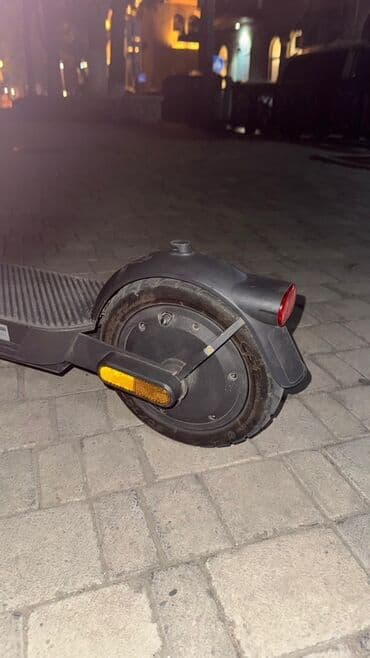 samakatlar elektiriksiz mingecevir ucuz: İşlənmiş Elektrik samokat 10", 501 - 750 Vt, 16 - 25 km/s — 4