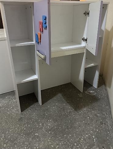 maqnit: Oğlan və qız üçün, Yazı masası — 5