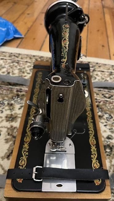 ev temizdiyi: Mexaniki tikiş maşını – əl çarxı ilə - Klassik, dözümlü metal — 1