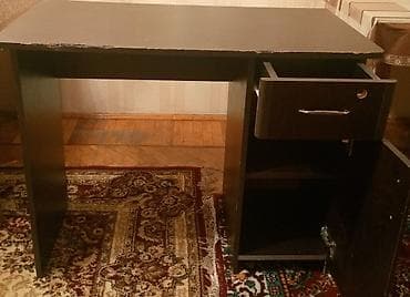 Ofis masaları: İşlənmiş, Dördbucaq masa — 3