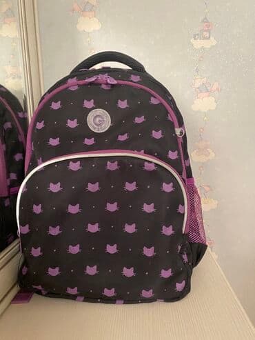 Qara rəngli, bənövşəyi pişik fiqurları ilə bəzədilmiş uşaq bel